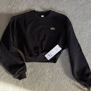 ALO Yoga Black Cropped Crew Sweatshirt with Logo